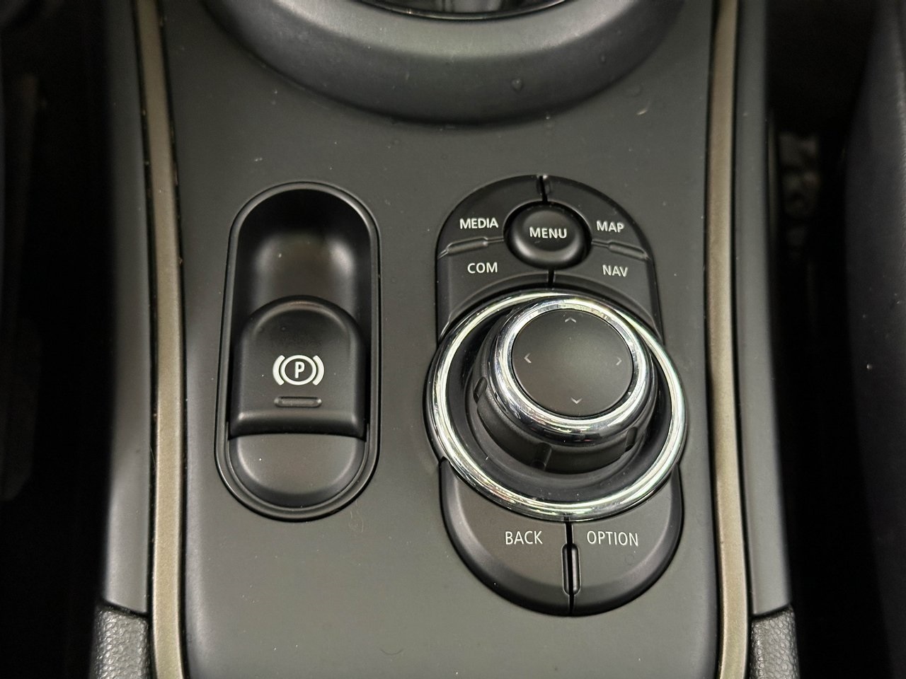 2022 Mini Cooper Signature photo 14