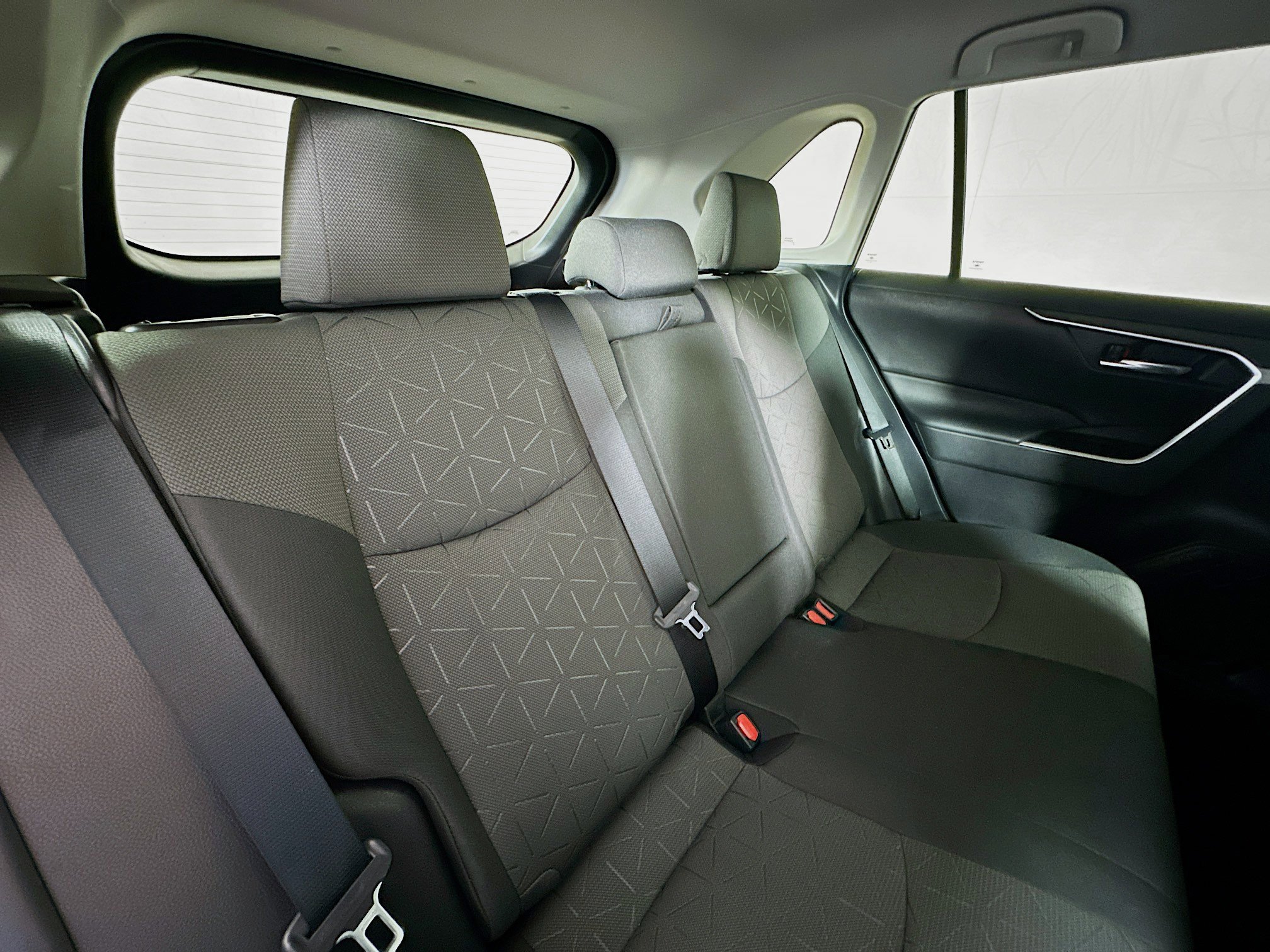 2021 Toyota RAV4 XLE photo 23