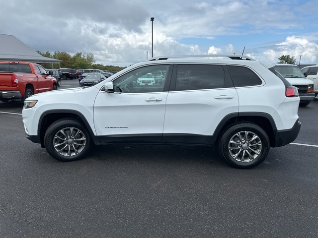 2021 Jeep Cherokee Latitude photo 2