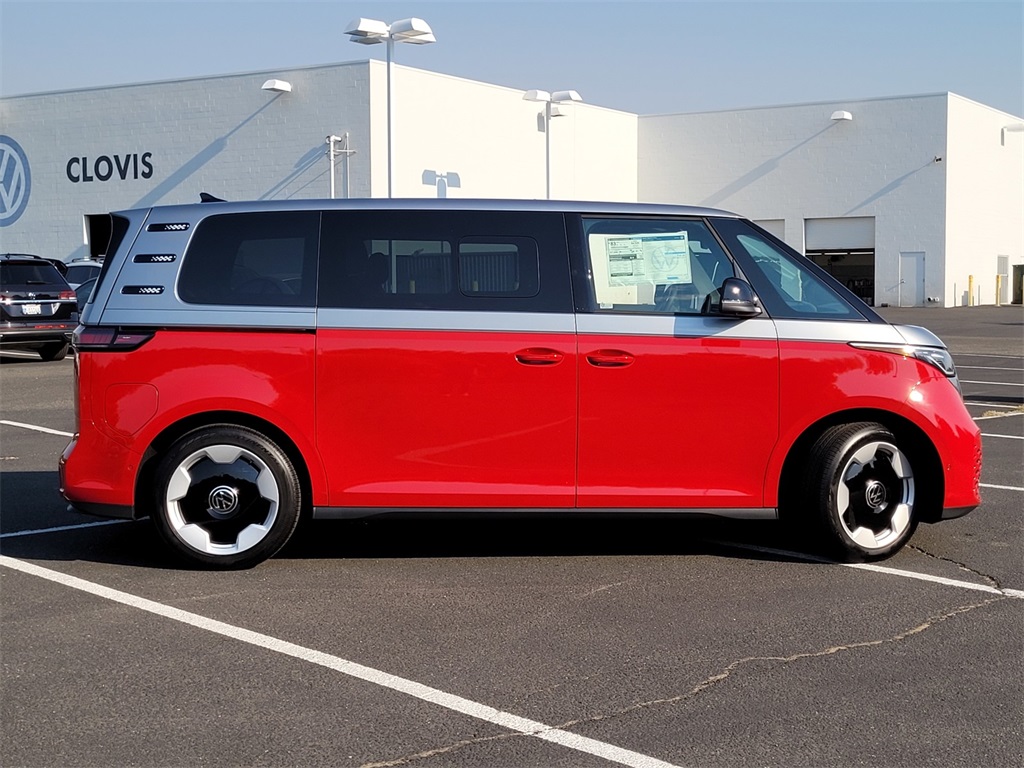 2025 Volkswagen ID. Buzz Pro Plus photo 4