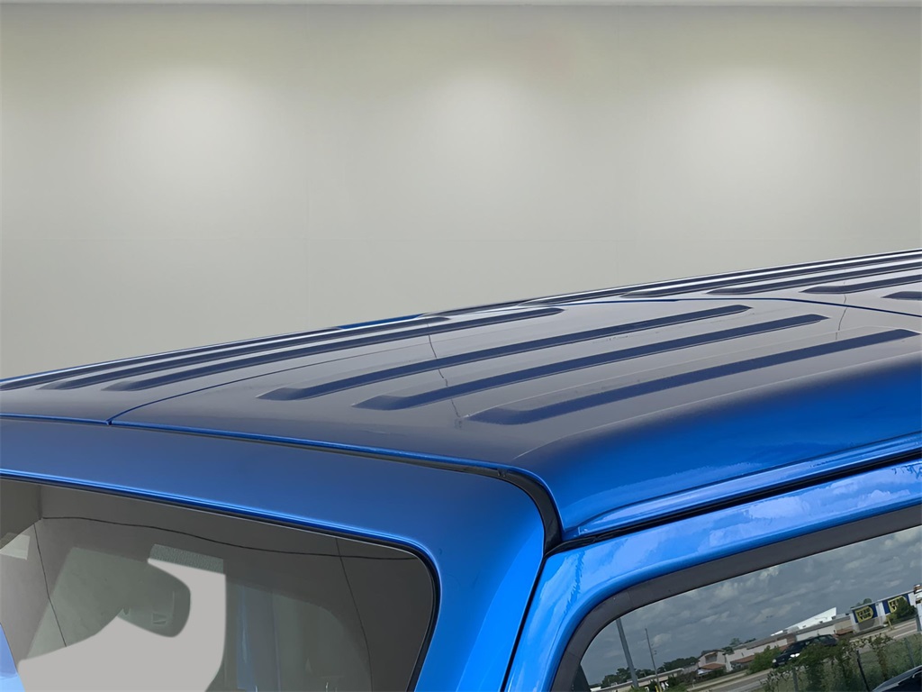 2025 Jeep Wrangler Sahara photo 14