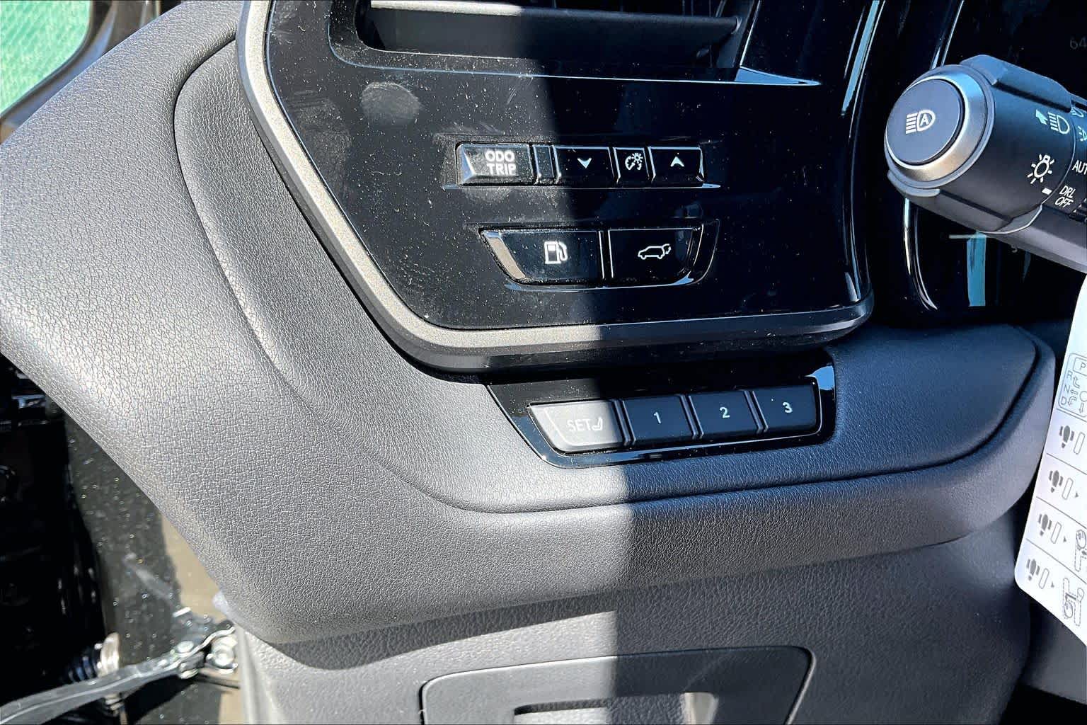 2026 Lexus TX 500h F-Sport Premium - Photo 14