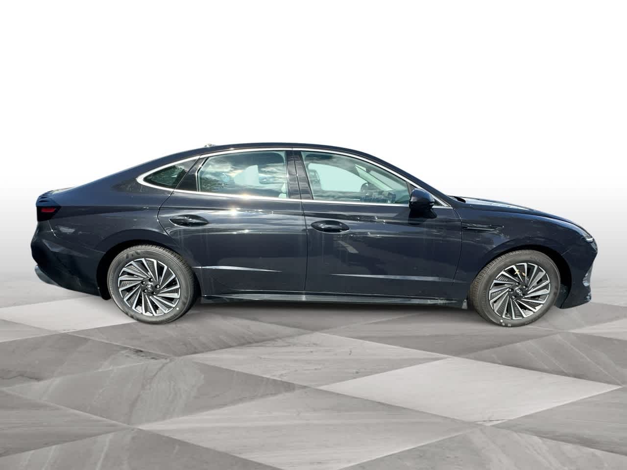 2025 Hyundai Sonata Hybrid SEL photo 9