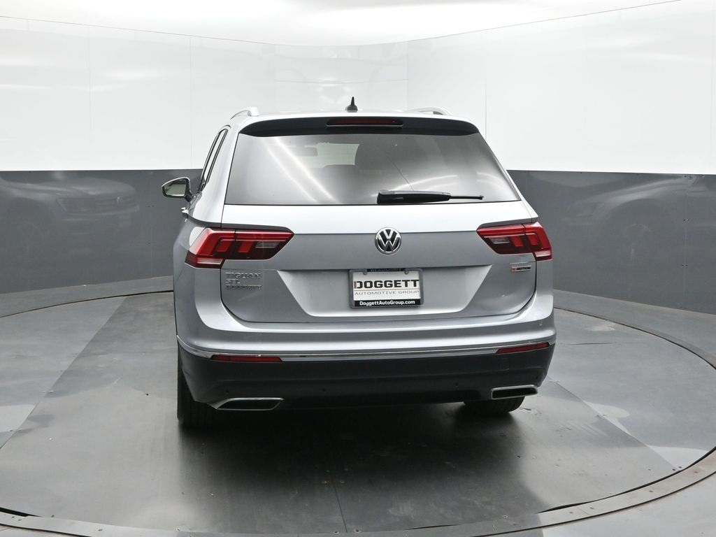 2019 Volkswagen Tiguan SEL photo 8