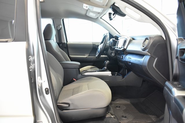 2022 Toyota Tacoma SR5 photo 11