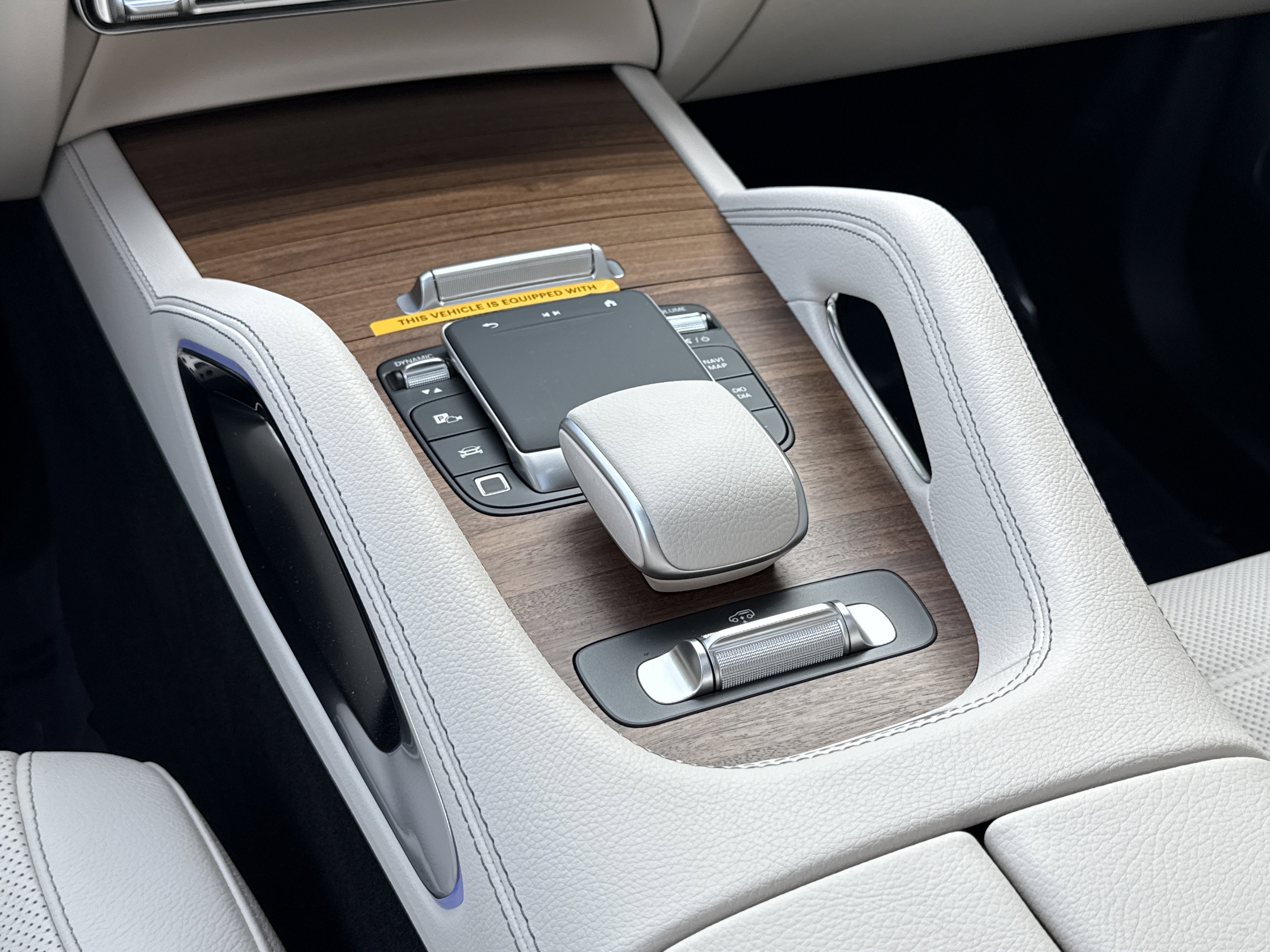 2026 Mercedes Benz GLS 450 4MATIC photo 8