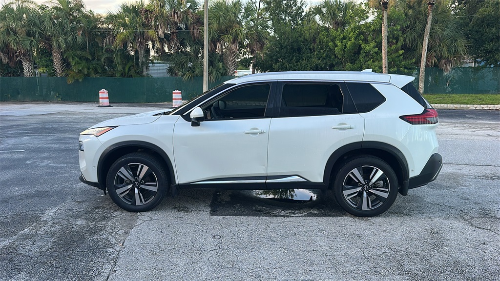 2023 Nissan Rogue SL photo 3