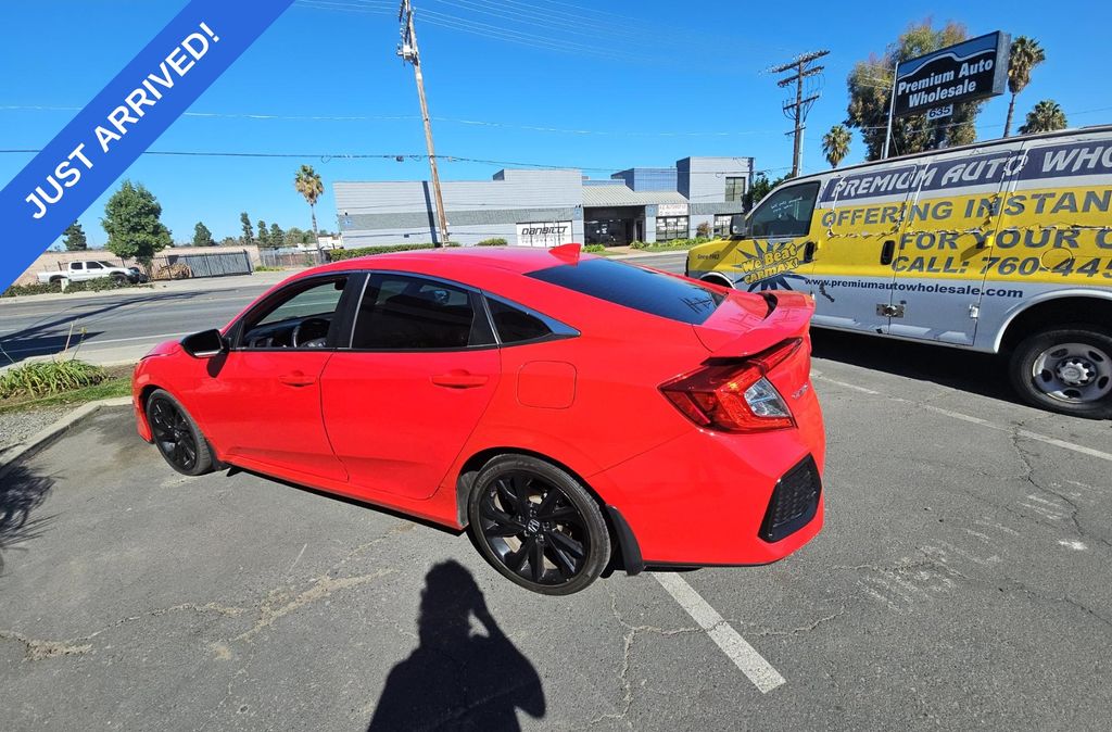 2018 Honda Civic Si photo 2