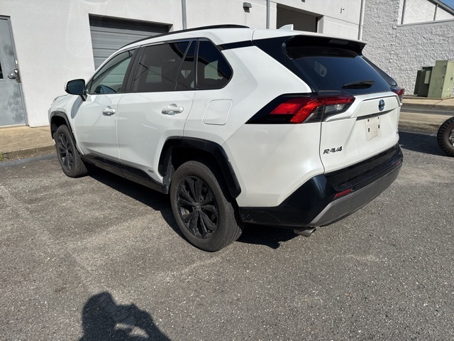 2023 Toyota RAV4 Hybrid SE photo 4