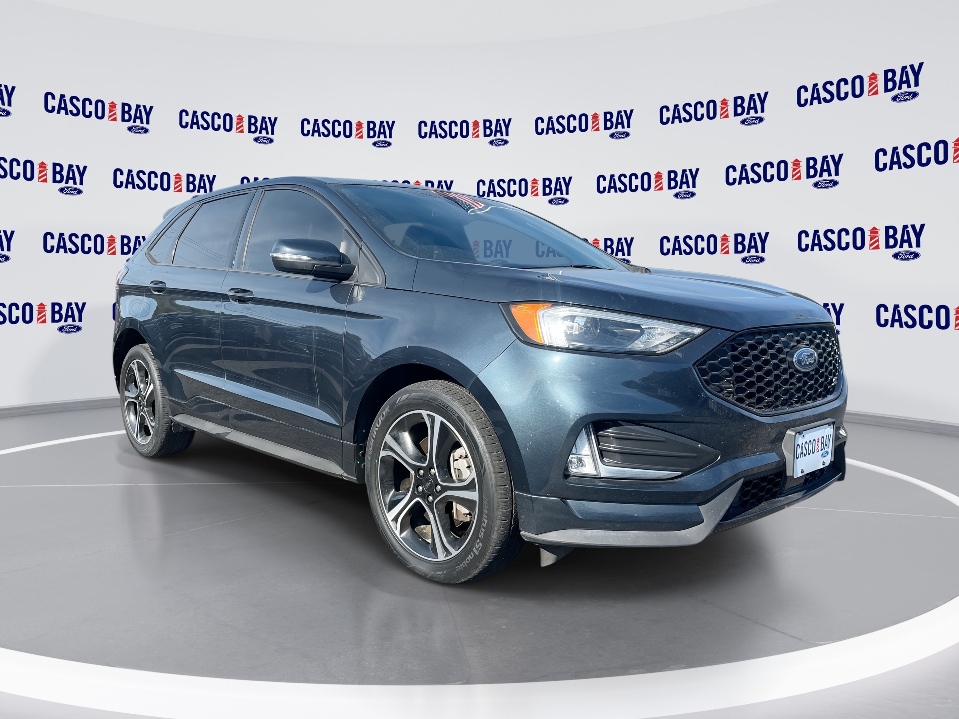 2022 Ford Edge ST's photo