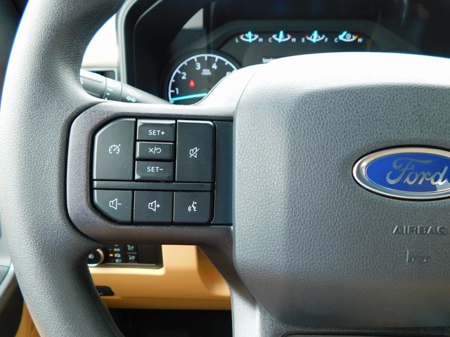 2025 Ford F-350 XLT photo 30