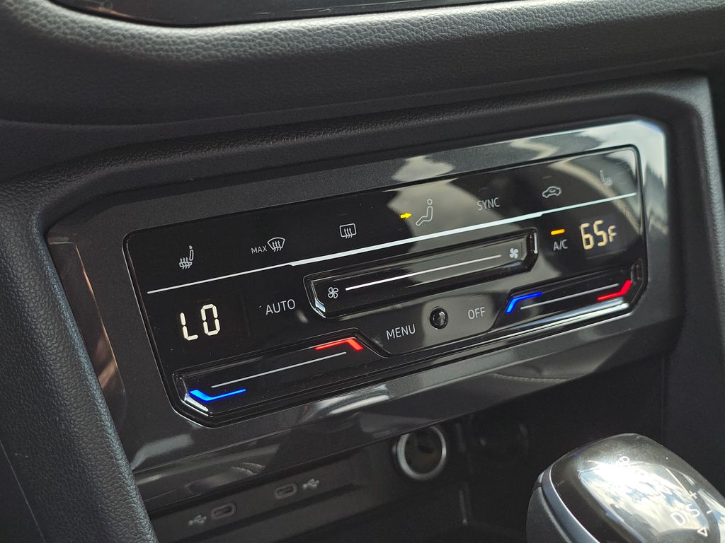 2024 Volkswagen Tiguan SE Wolfsburg Edition photo 25