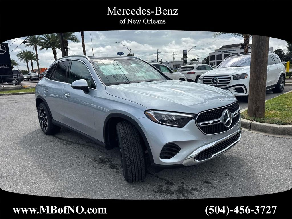 2026 Mercedes-Benz GLC Base's photo