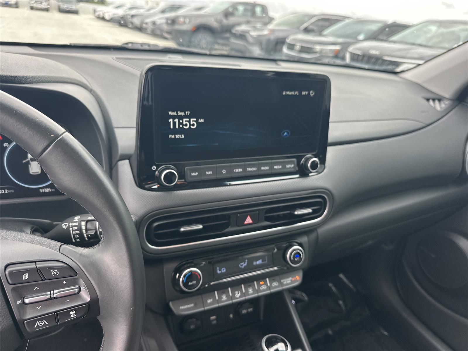 2023 Hyundai Kona Limited photo 15