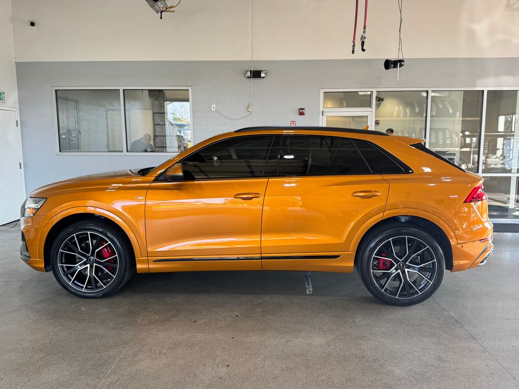 2022 Audi Q8 55 Premium Plus photo 5