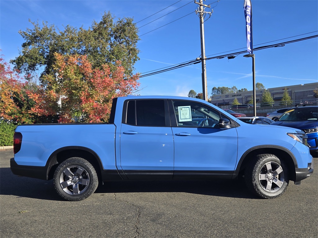 2024 Honda Ridgeline TrailSport photo 3