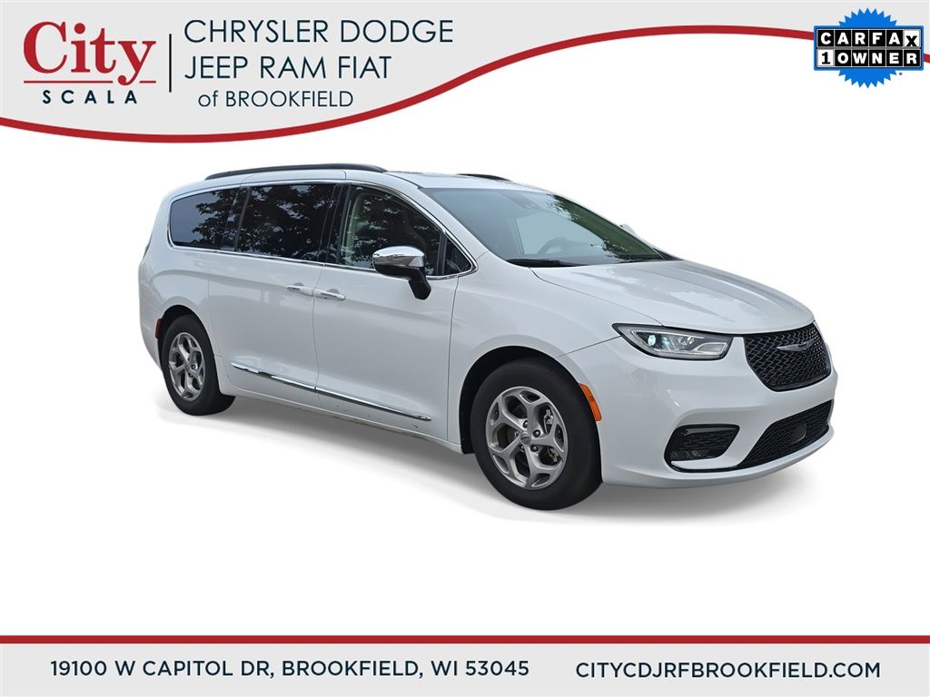 2023 Chrysler Pacifica Limited's photo