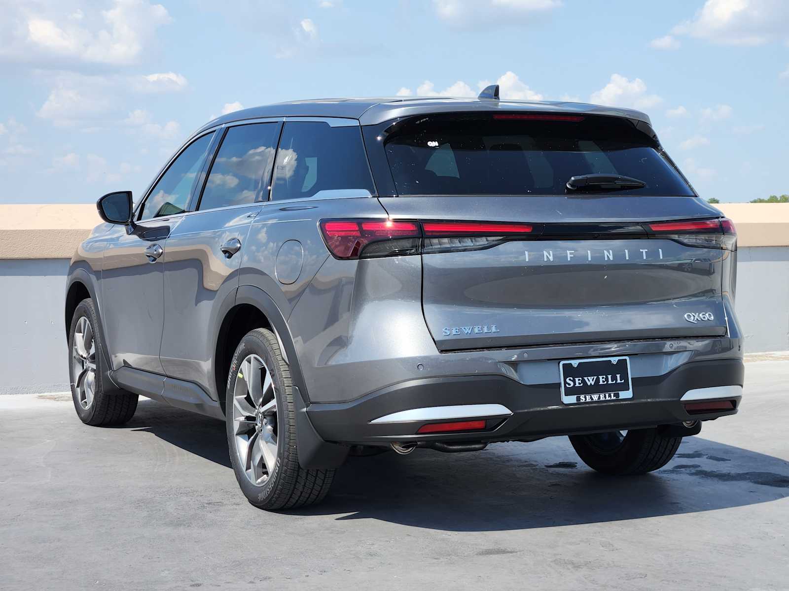 2026 Infiniti QX60 Pure photo 4