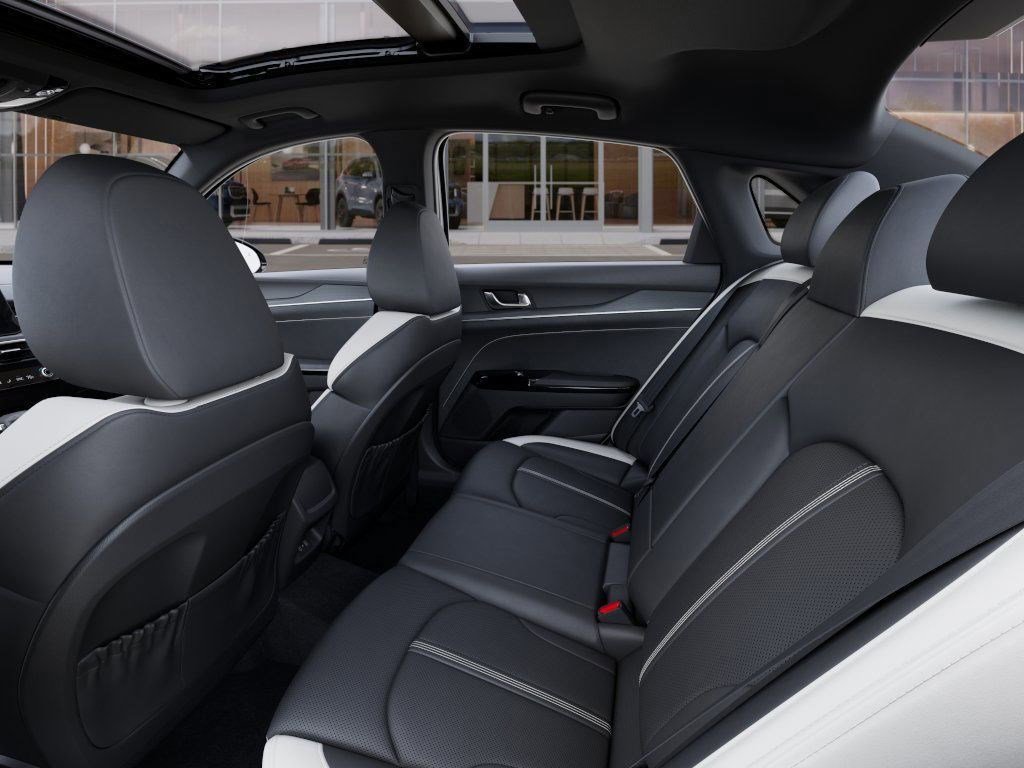 2025 Kia K5 GT-Line photo 16