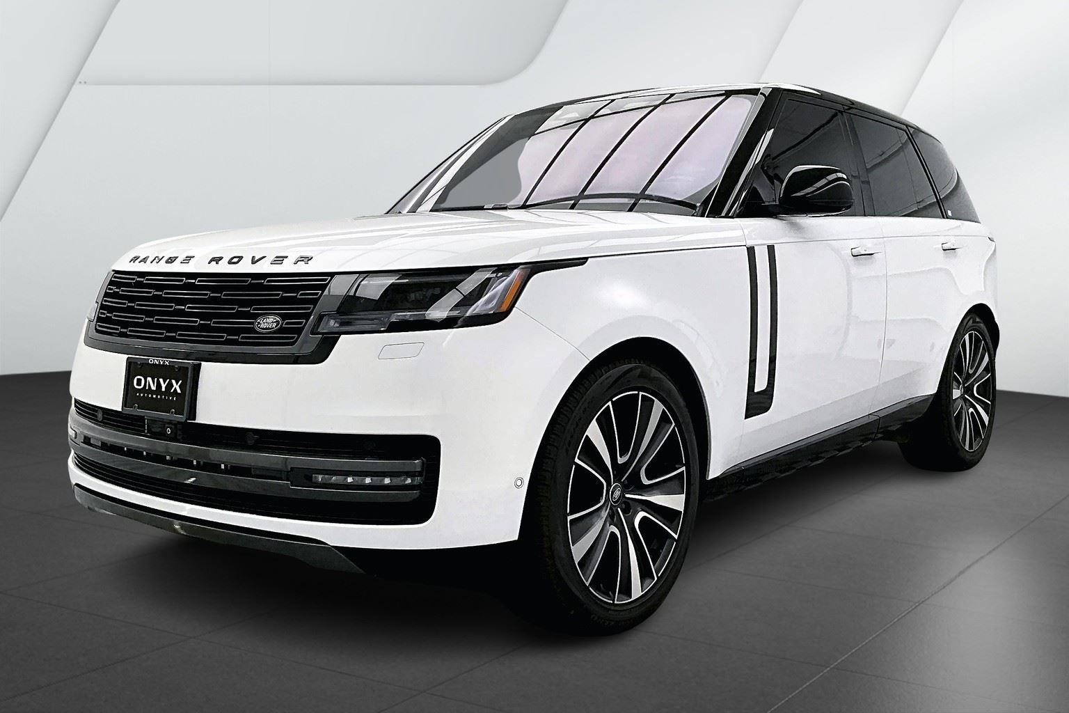 2023 Land Rover Range Rover SE's photo