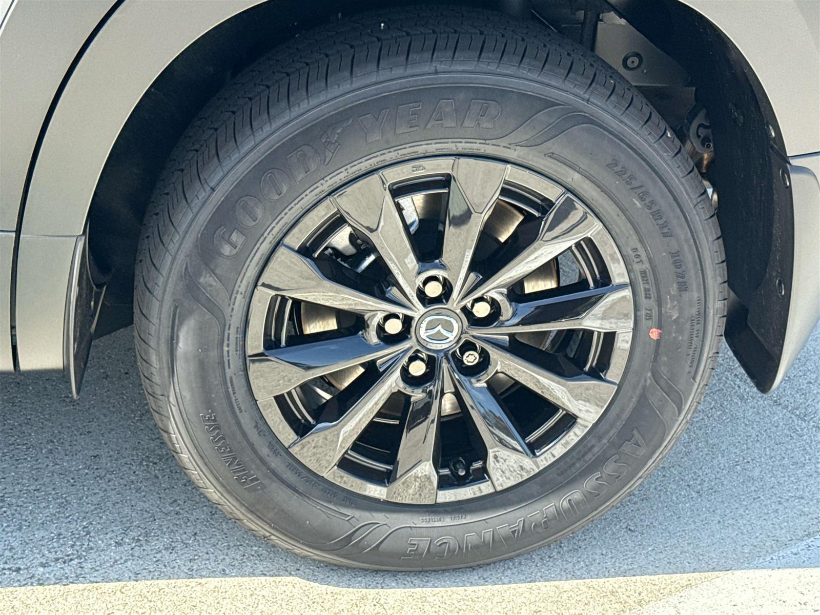 2025 Mazda CX-50 Premium photo 4