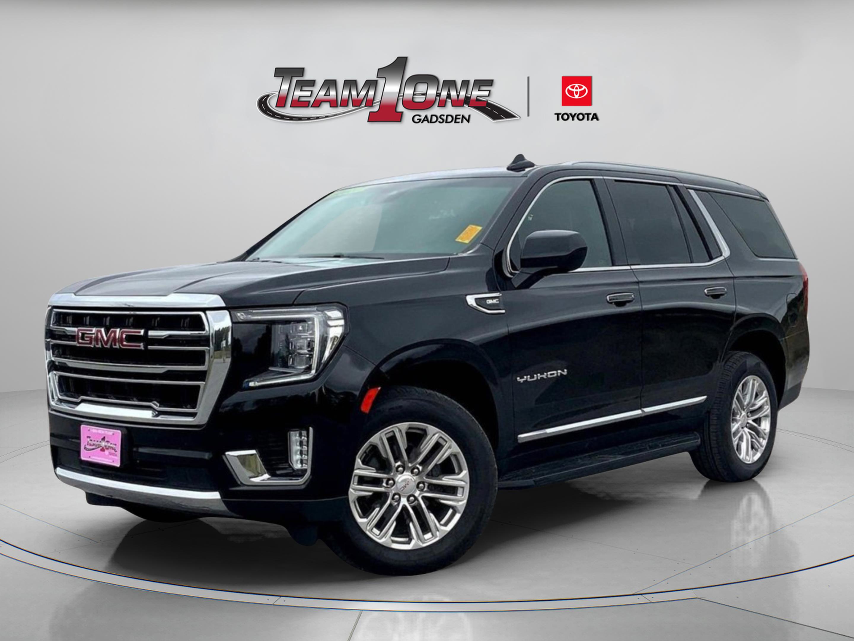 2023 Gmc Yukon SLT photo 3