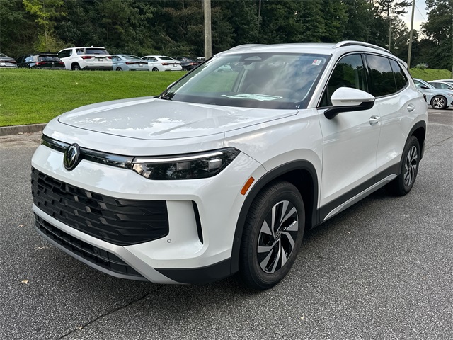 2025 Volkswagen Tiguan S photo 2