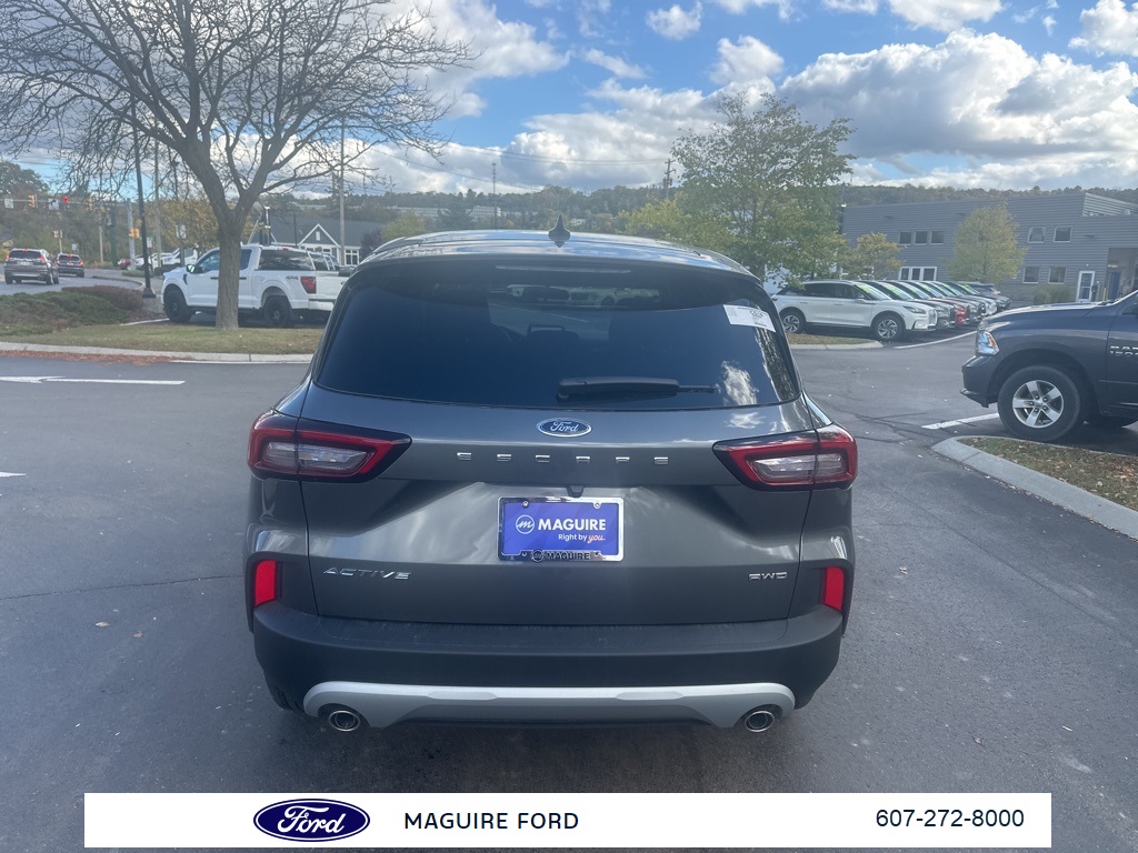 2025 Ford Escape Active photo 4