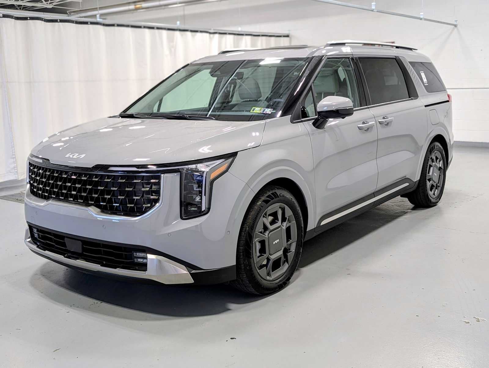 2026 Kia Carnival SX's photo