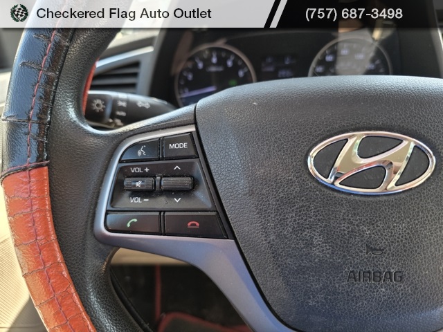 2017 Hyundai Elantra SE photo 11