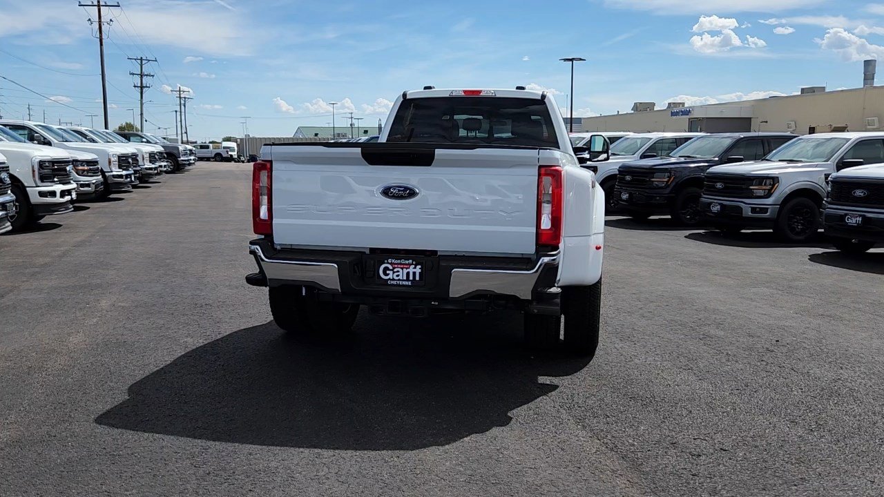 2026 Ford F-350 XL photo 2