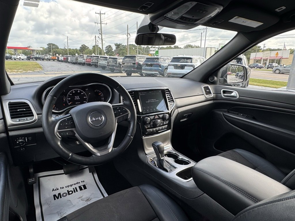 2021 Jeep Grand Cherokee Laredo X photo 9