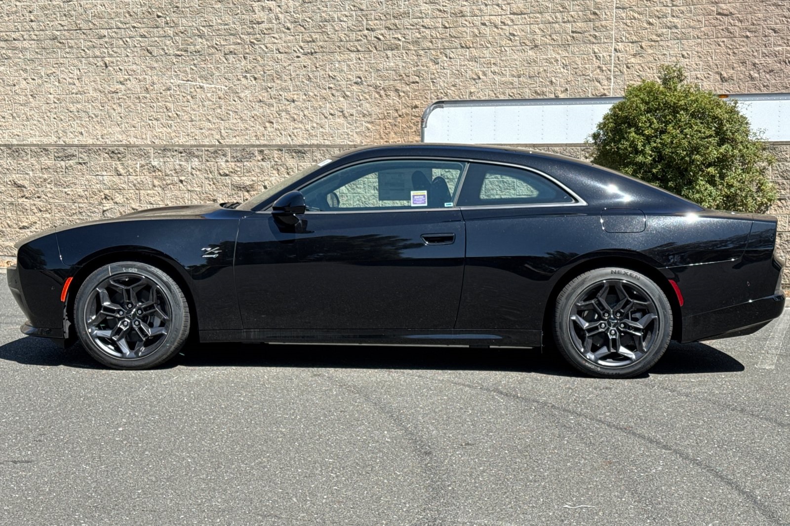 2025 Dodge Charger R/T photo 6