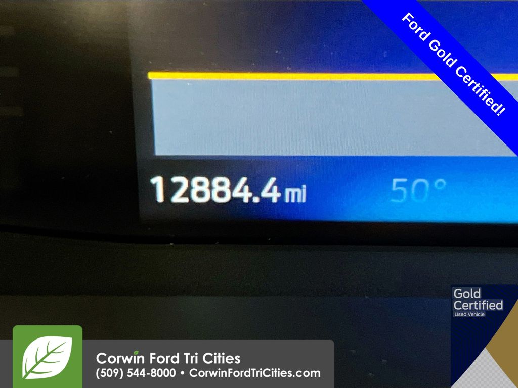 2025 Ford Escape ST-Line photo 2