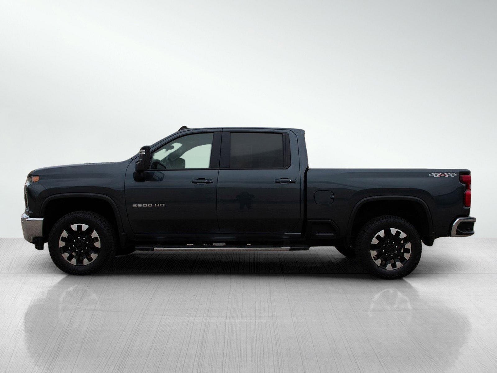 Used 2020 Chevrolet Silverado 2500HD LT with VIN 1GC1YNEY2LF301900 for sale in White Bear Lake, Minnesota