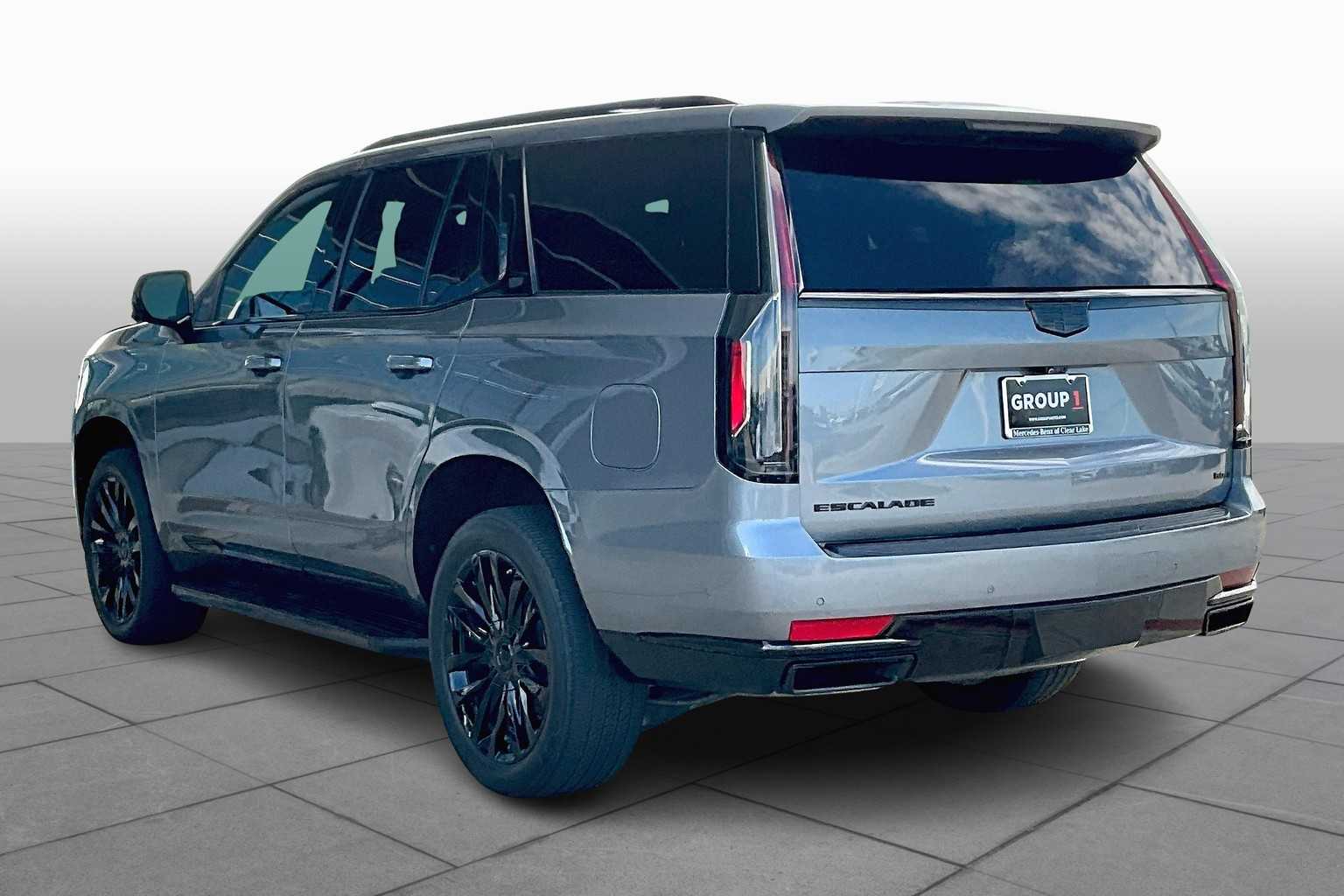 2021 Cadillac Escalade Premium Luxury photo 8