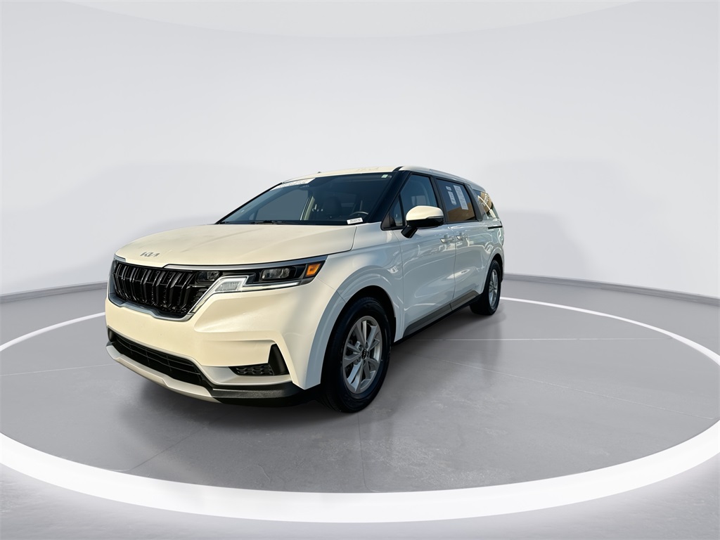 2024 Kia Carnival LX photo 4