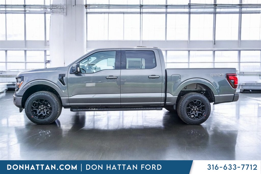 2025 Ford F-150 XLT photo 2