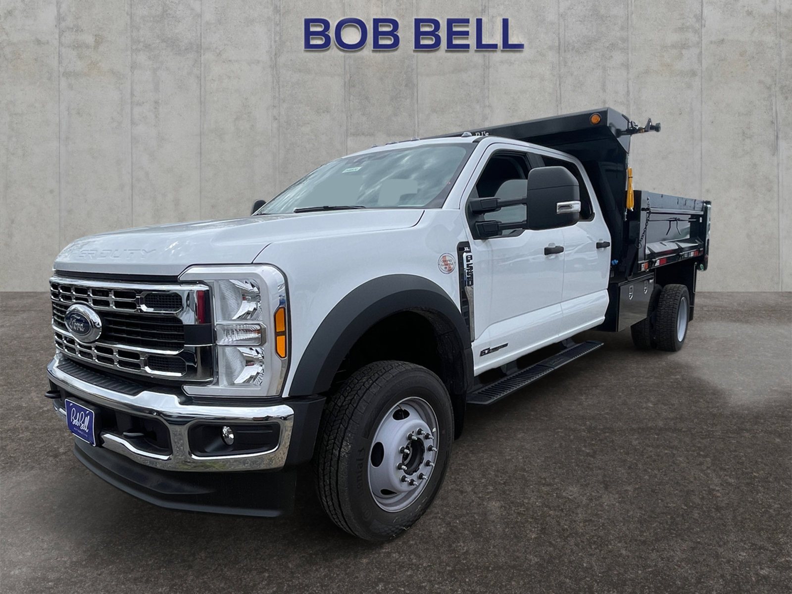 2024 Ford F-550 Super Duty Chassis Cab XL's photo