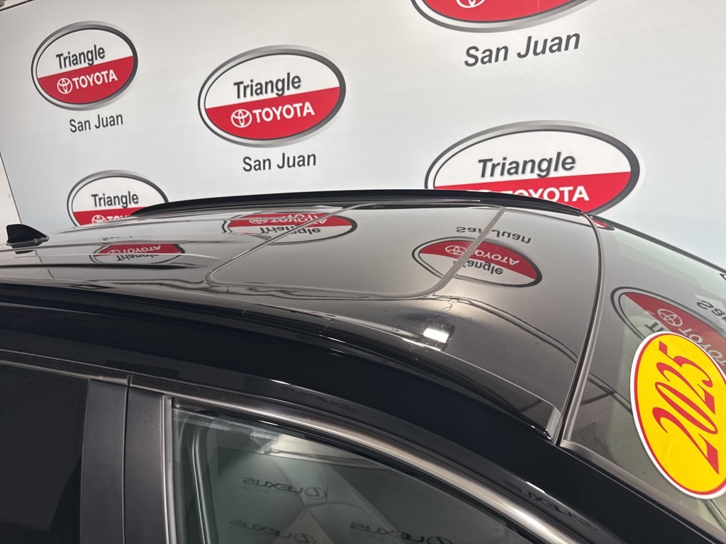 2025 Toyota RAV4 Hybrid XSE photo 10