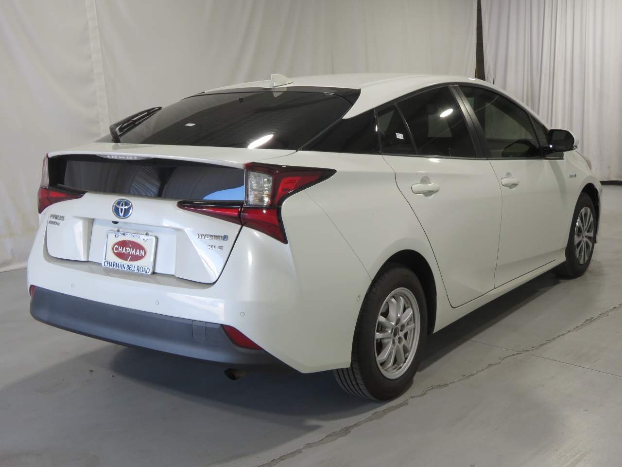 2019 Toyota Prius LE AWD-e photo 4