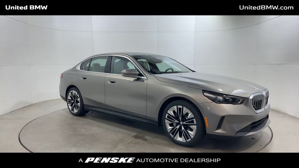 2026 Bmw 530i photo 2