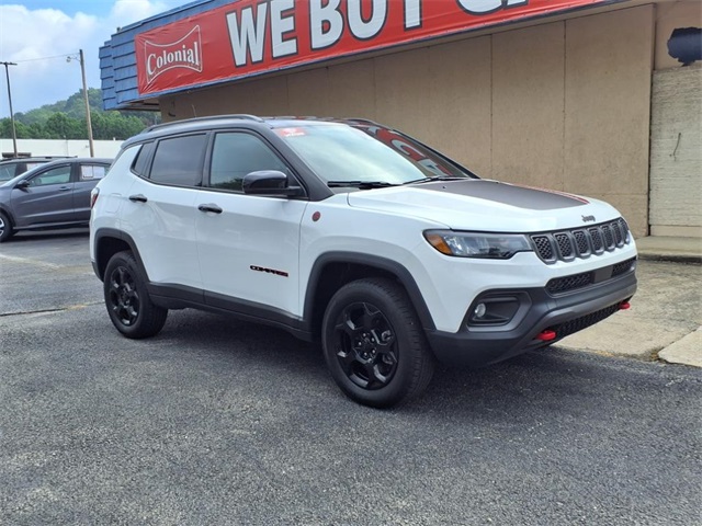 2023 Jeep Compass Trailhawk photo 2