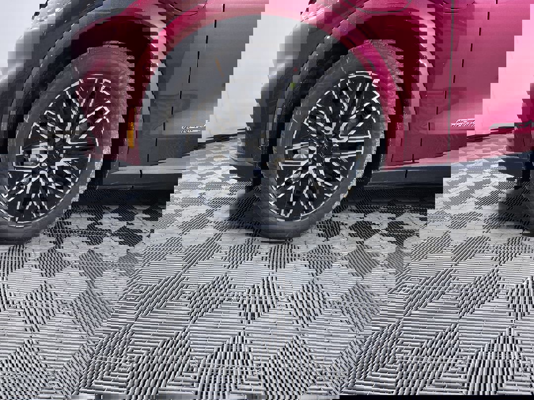 2025 Ford Mustang Mach-E Premium photo 22