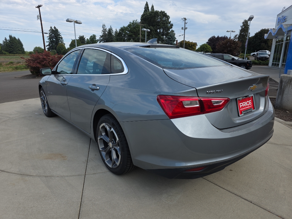 2023 Chevrolet Malibu 1LT photo 4