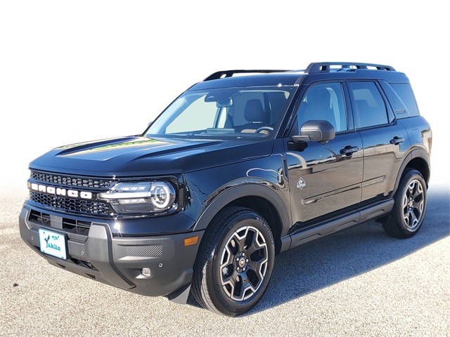 2025 Ford Bronco Sport Outer Banks photo 2