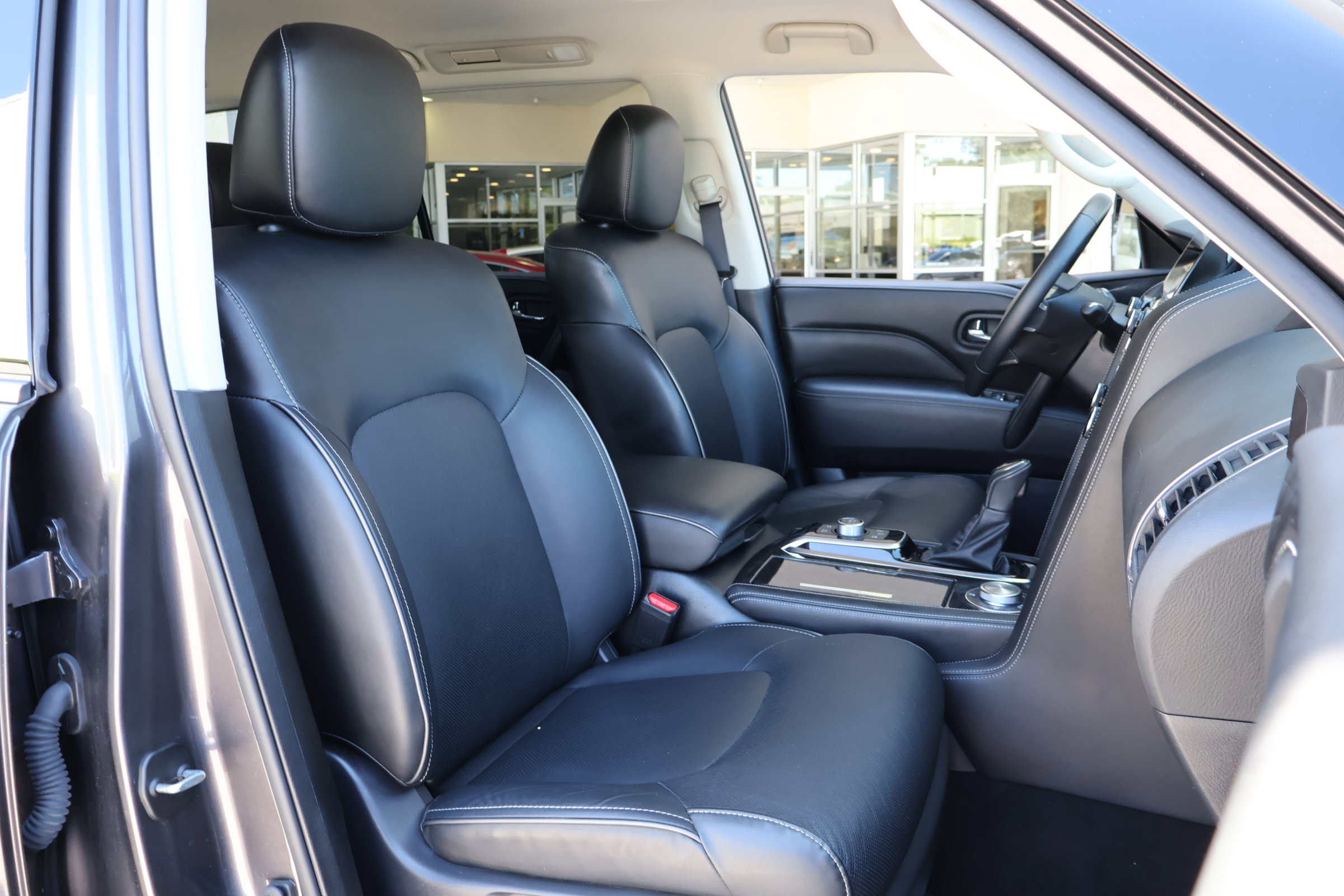 2024 Infiniti QX80 Luxe photo 23