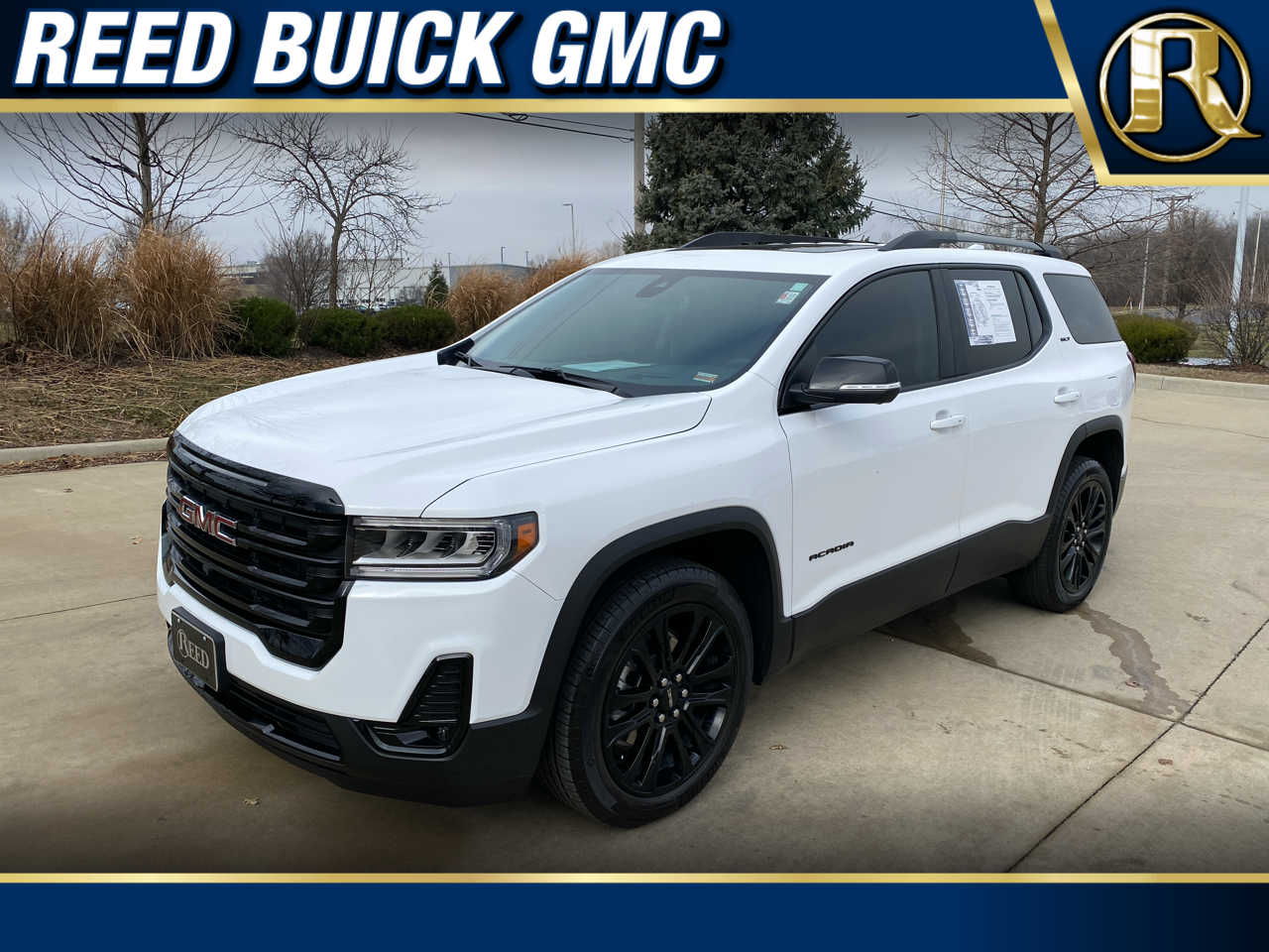 2023 GMC Acadia SLT's photo