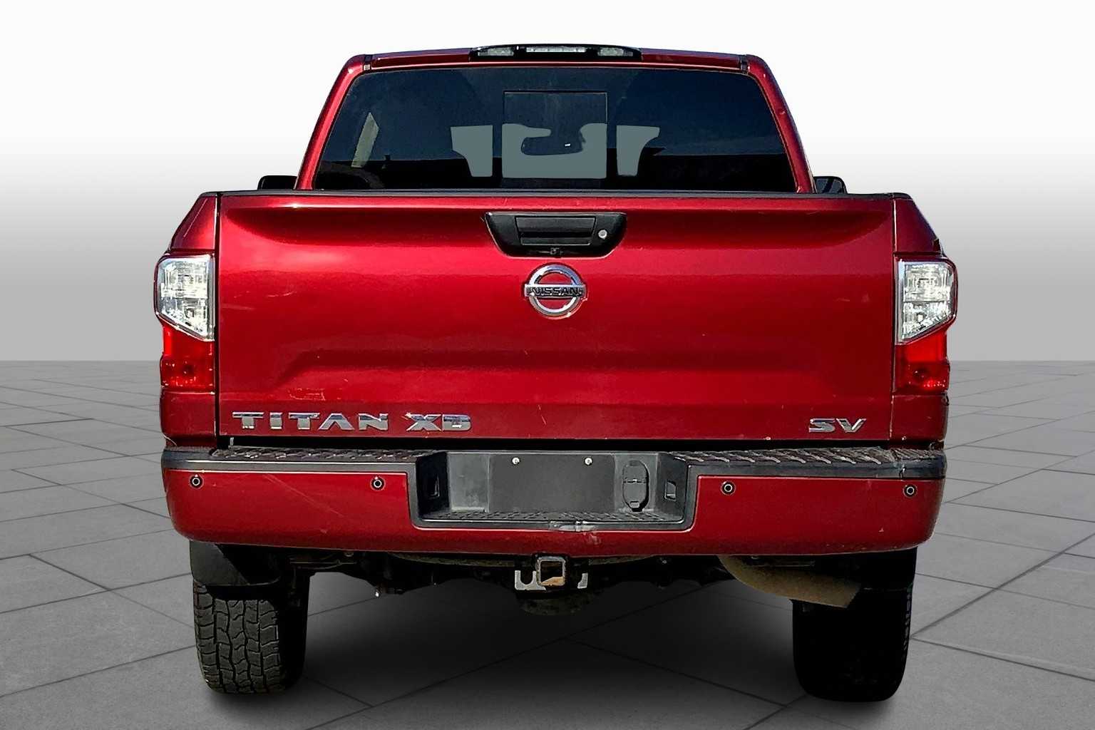 2016 Nissan Titan SV photo 4