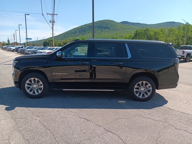 2025 Chevrolet Suburban Premier photo 4